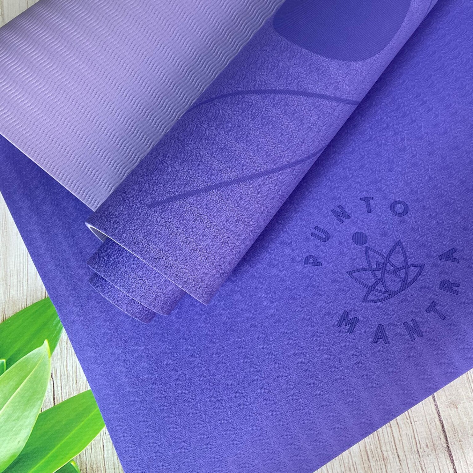 Moon Mat Violeta Punto Mantra